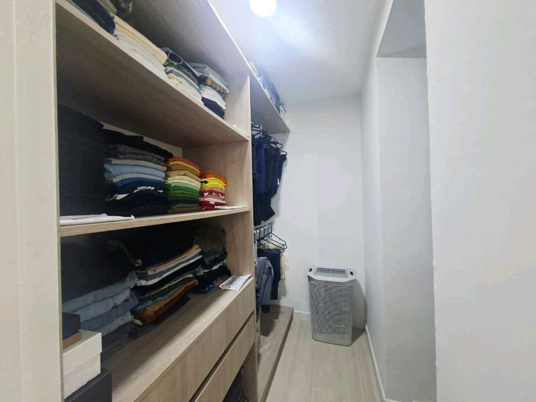 Apartamento para la venta Poblado cerca a la Frontera con terraza.