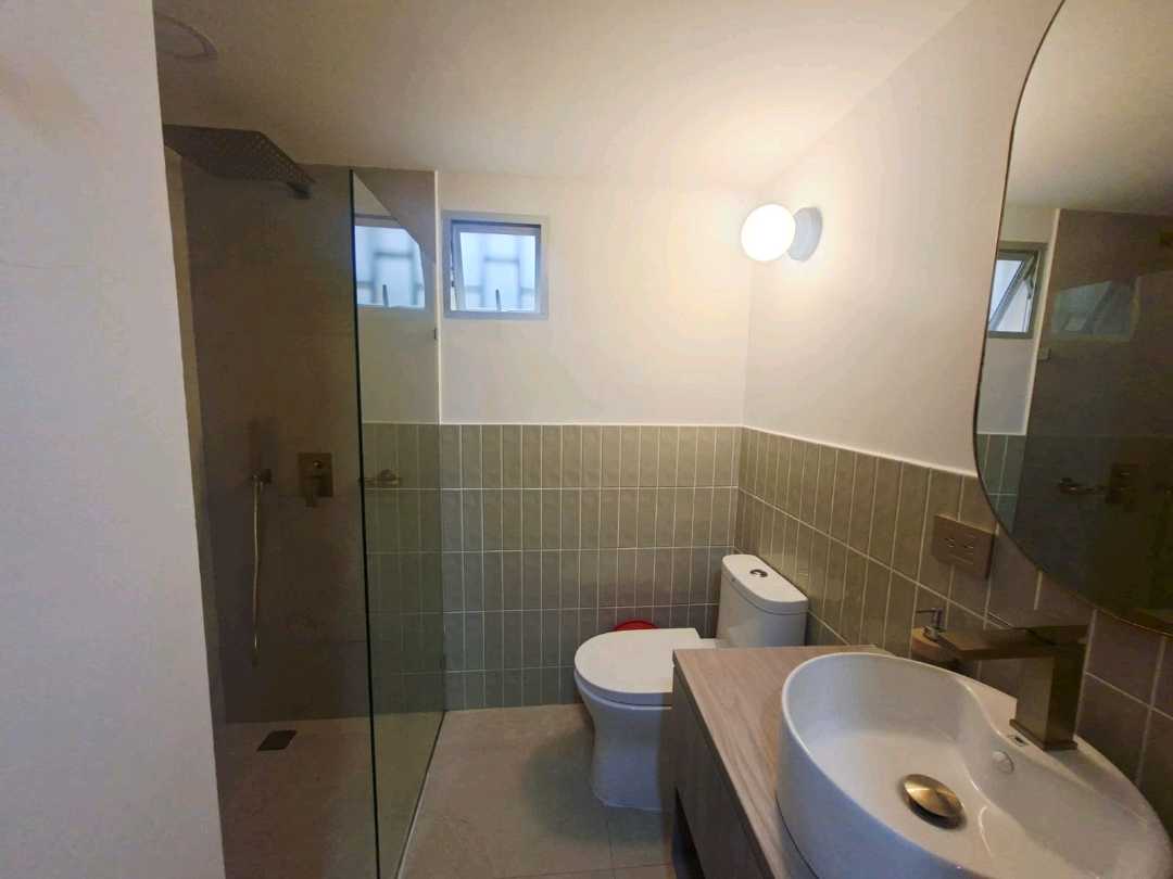 Apartamento para la venta Poblado cerca a la Frontera con terraza.
