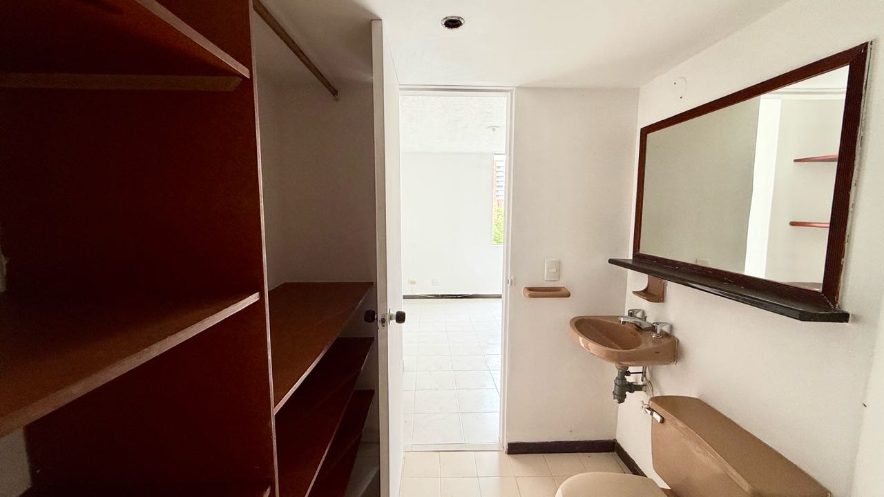 Apartamento en Venta, Loma del Encierro - El Poblado