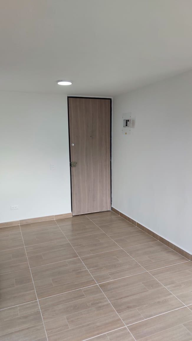 Miniatura 14