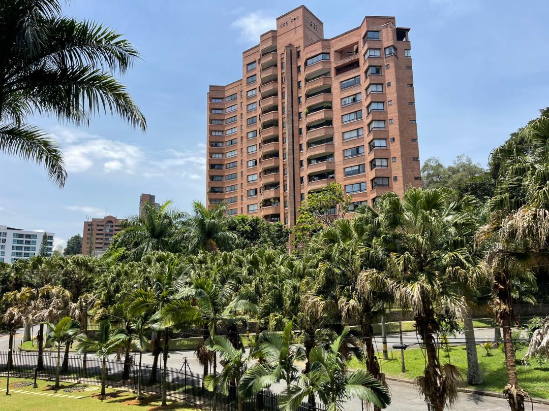 Apartamento para venta o arriendo en las palmas