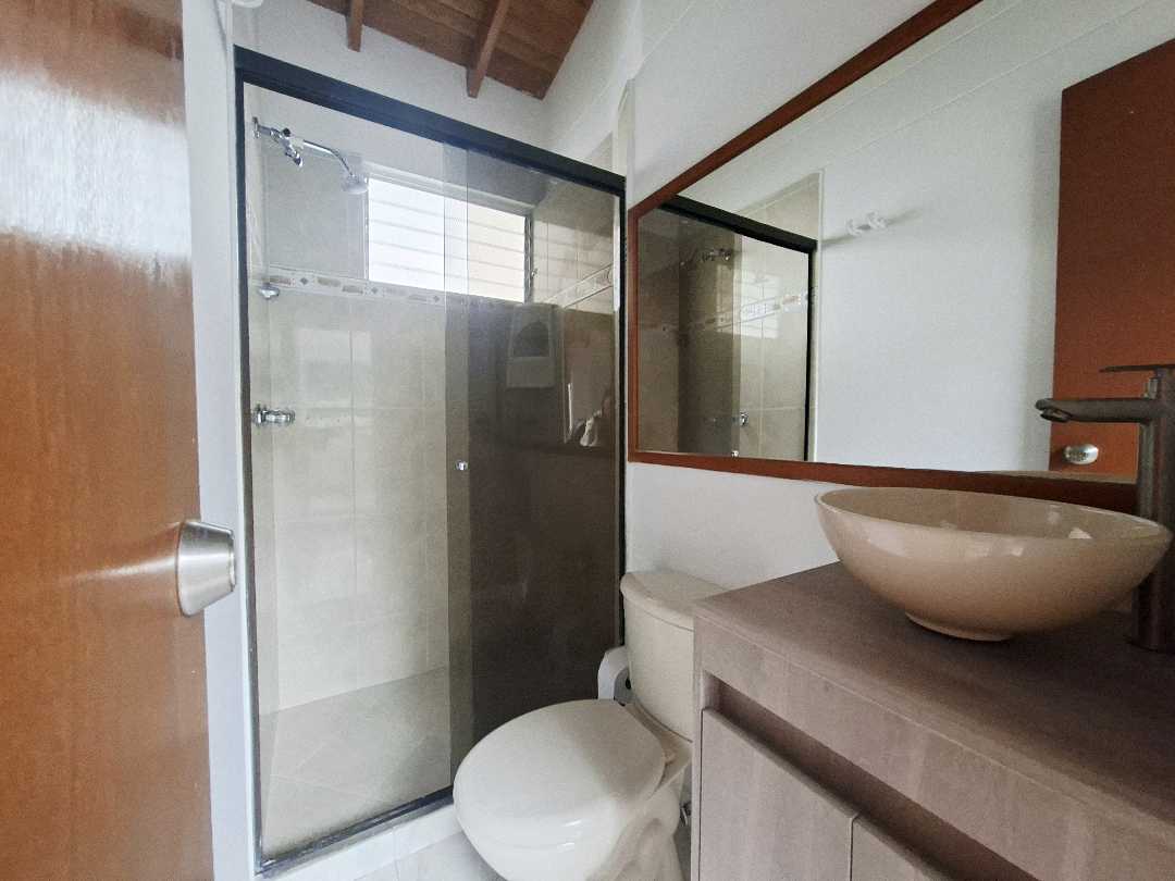 Apartamento penthouse Poblado vista a la montaña