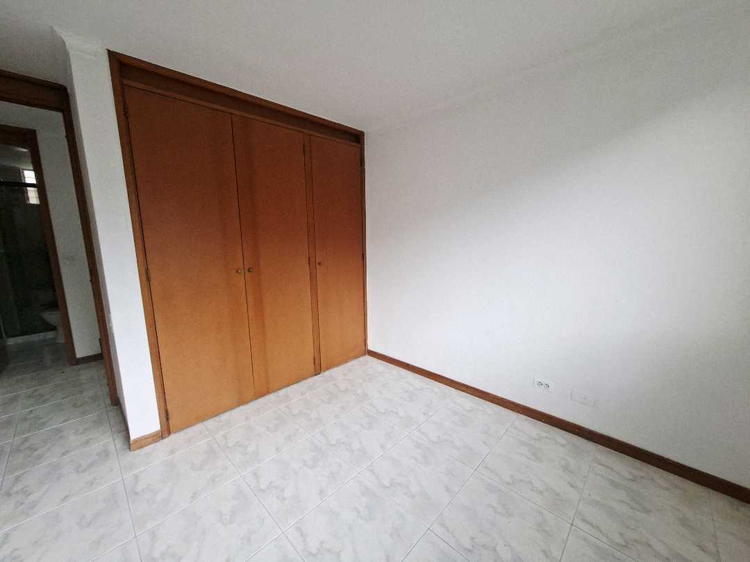 Apartamento penthouse Poblado vista a la montaña