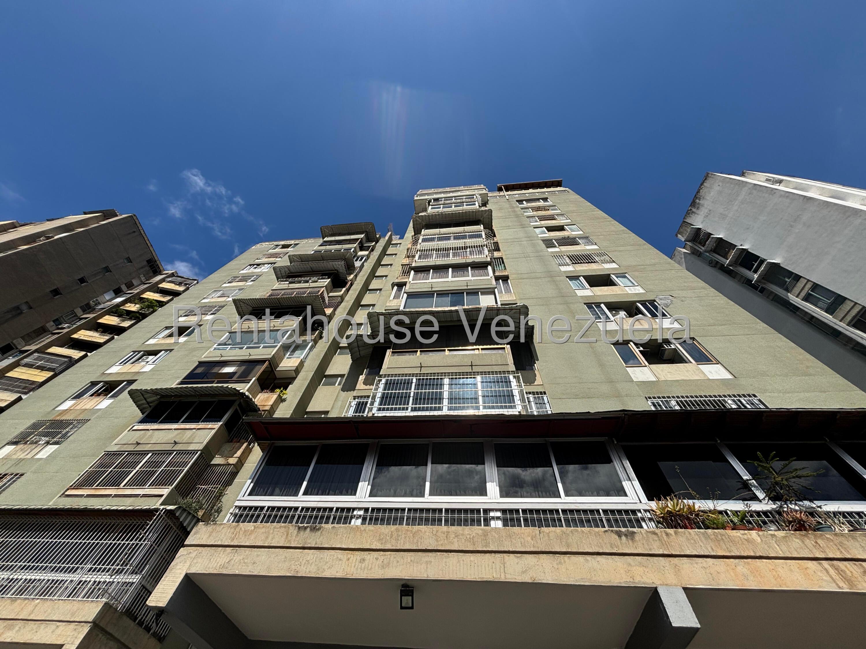 Apartamento - Prados del Este - Caracas