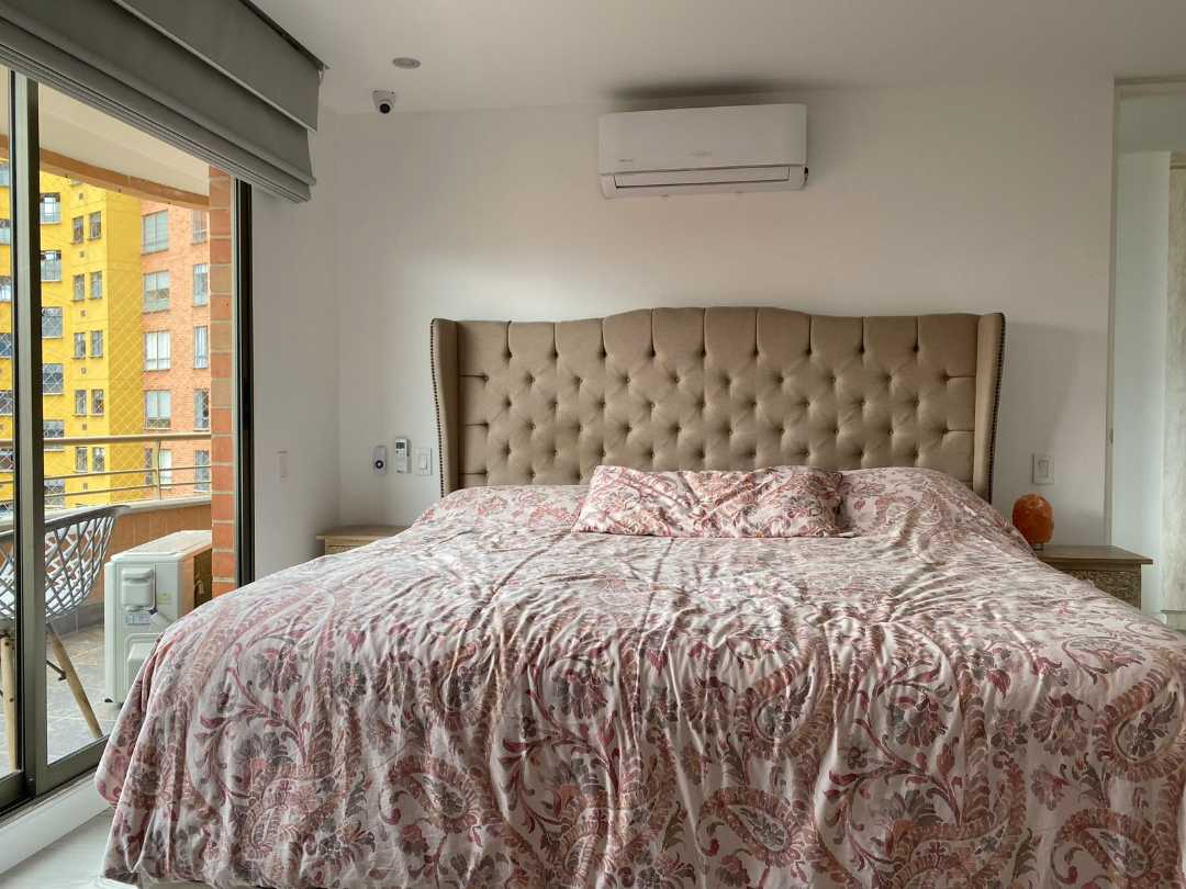 APARTAMENTO REMODELADO EN EL POBLADO - CAMPESTRE — foto 4 de 22