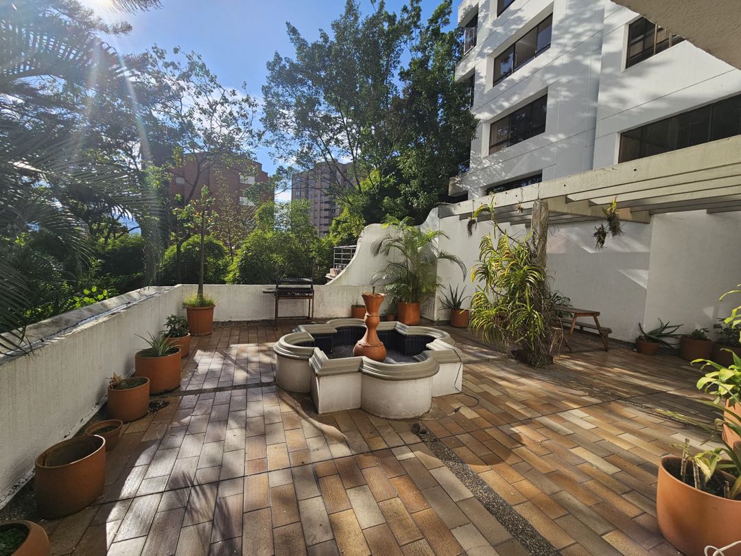 Apartamento súper amplio en arriendo