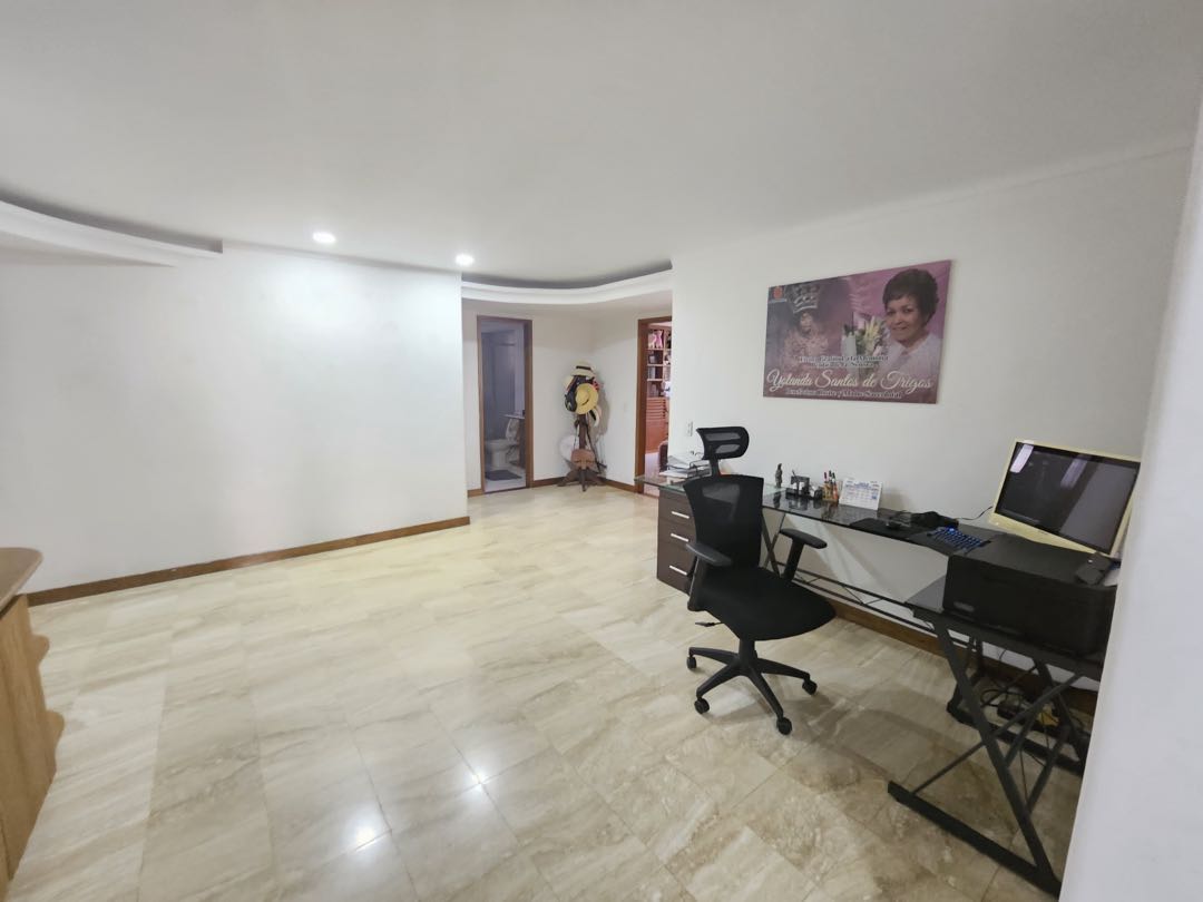 Apartamento súper amplio en arriendo
