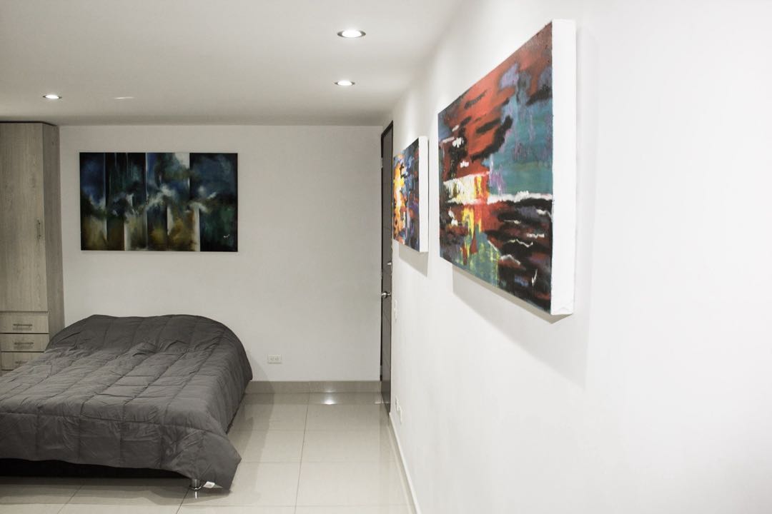 Apartamento tipo loft con licencia Airbnb en el Poblado la Frontera