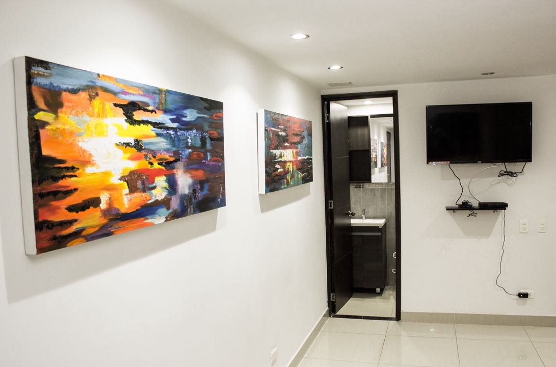 Apartamento tipo loft con licencia Airbnb en el Poblado la Frontera