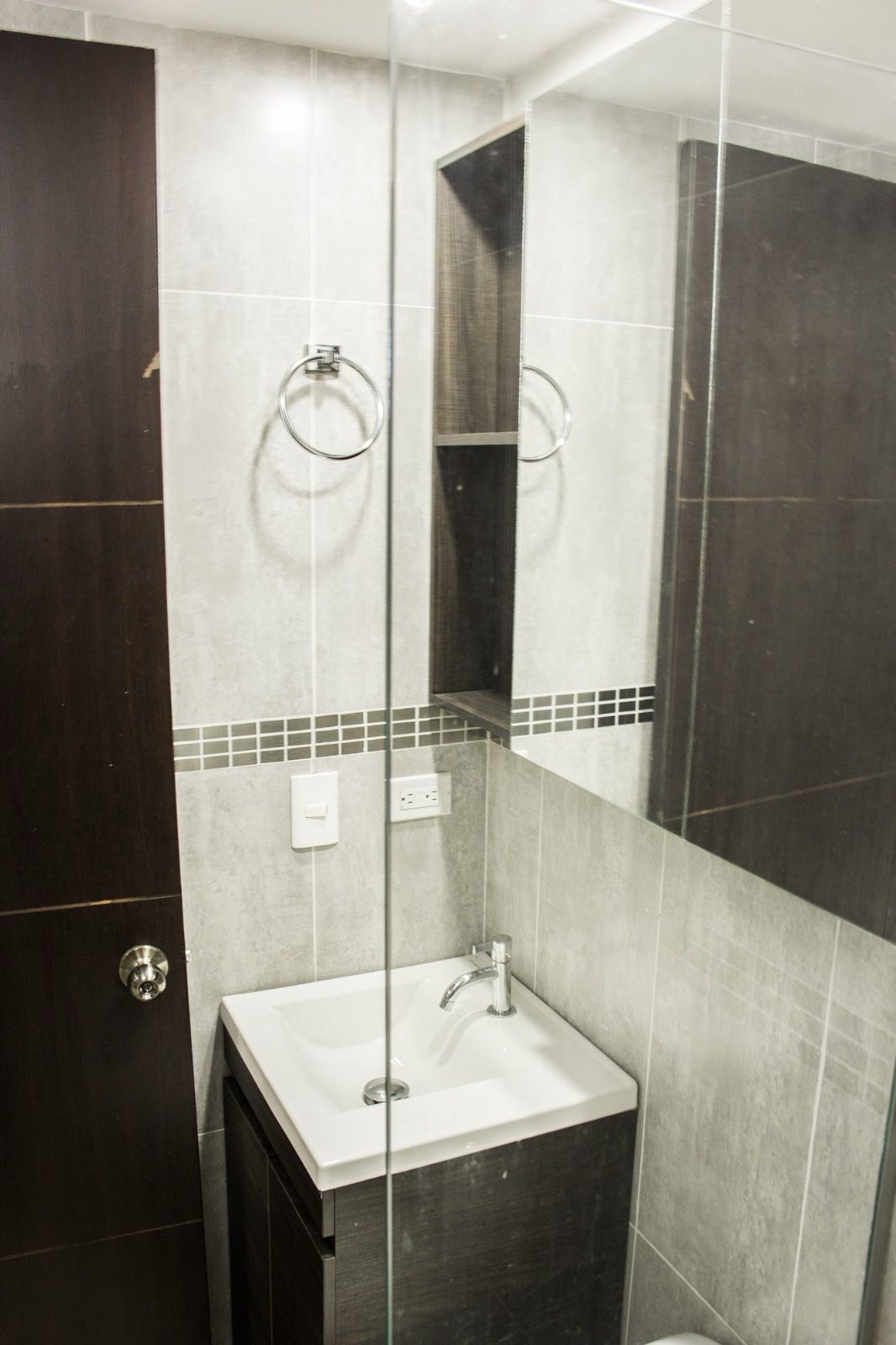 Apartamento tipo loft con licencia Airbnb en el Poblado la Frontera