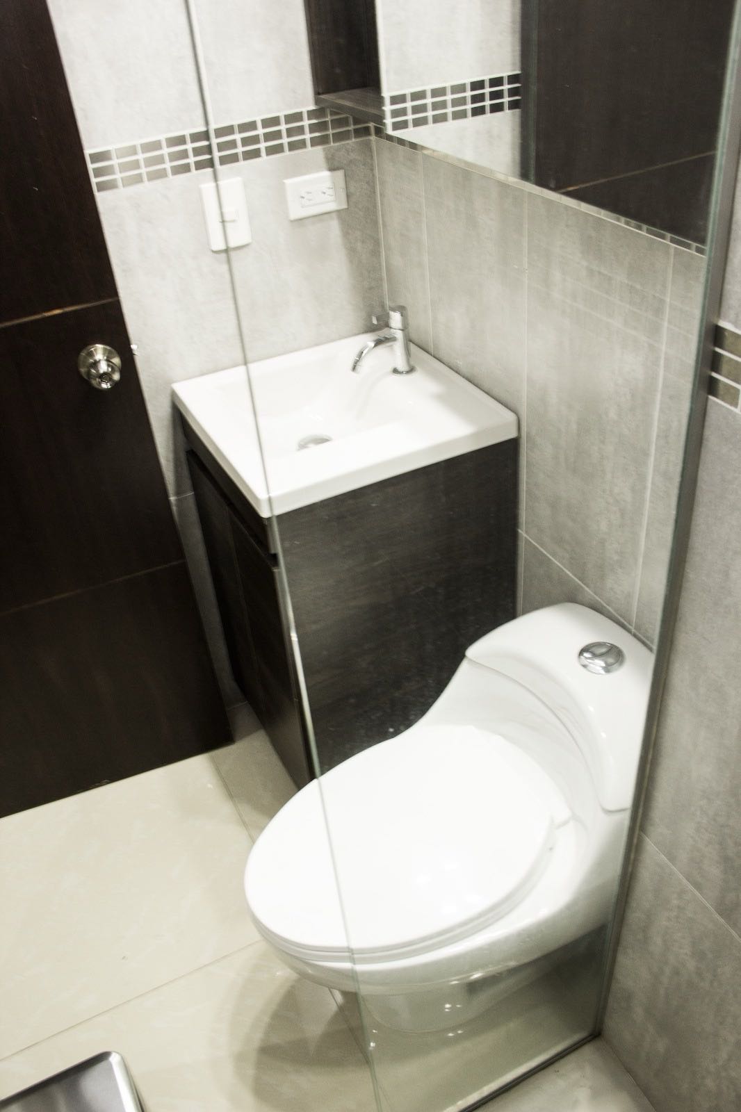 Apartamento tipo loft con licencia Airbnb en el Poblado la Frontera
