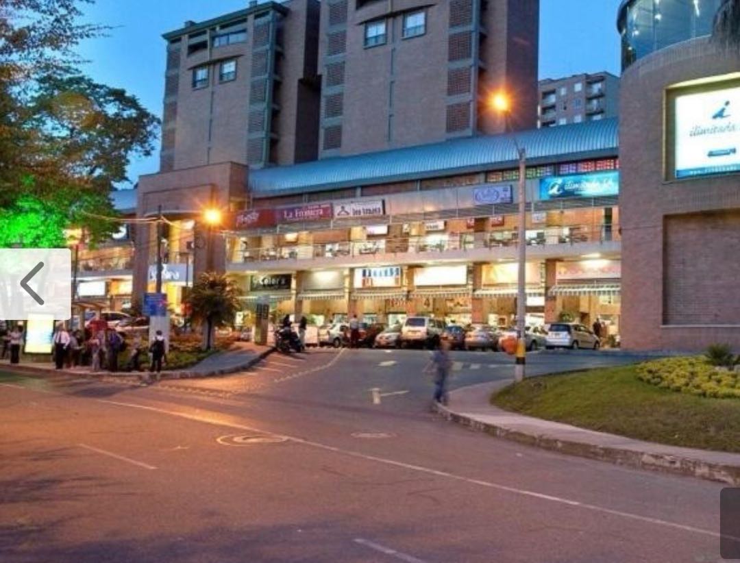 Apartamento tipo loft con licencia Airbnb en el Poblado la Frontera