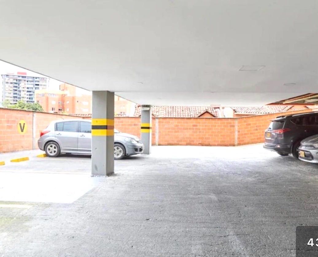 Apartamento tipo loft con licencia Airbnb en el Poblado la Frontera