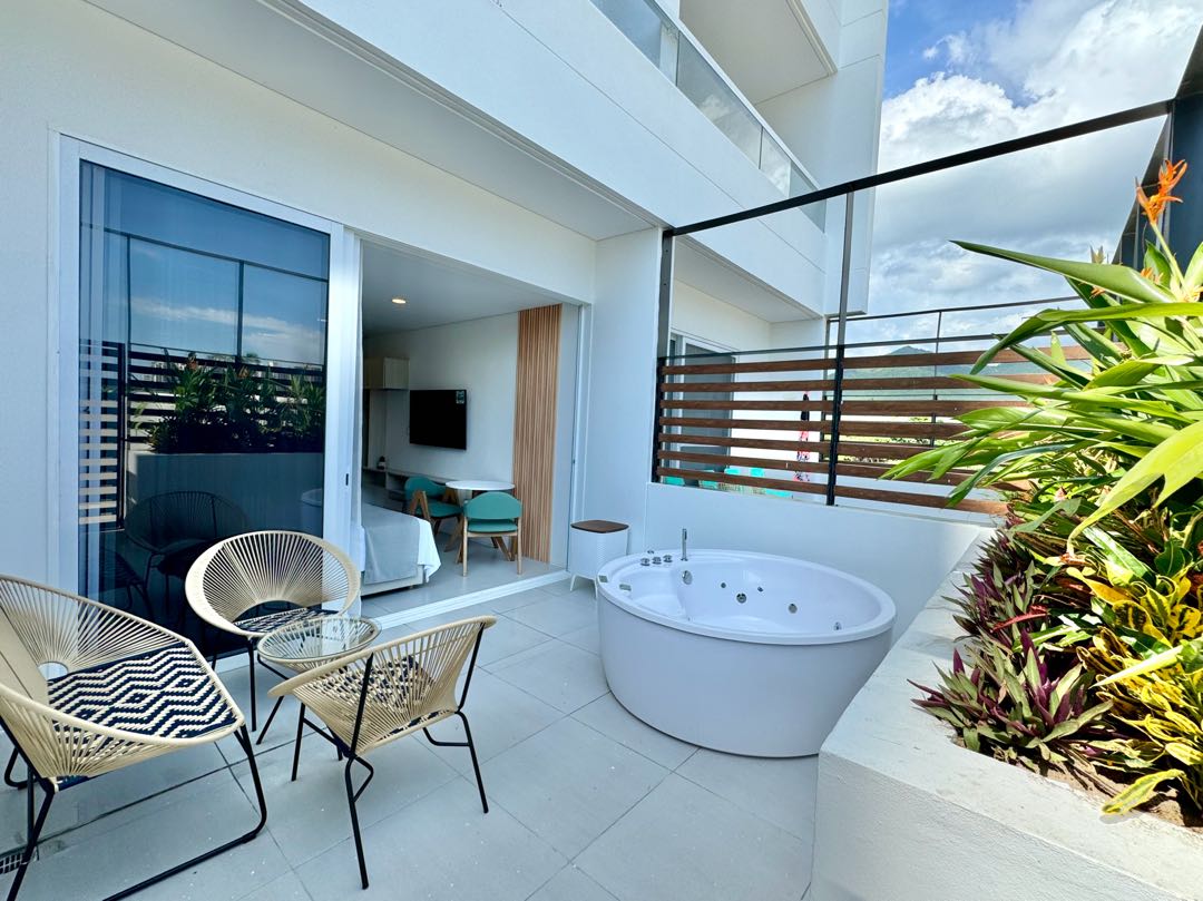 Apartasuitecon jacuzzi y permiso turistico