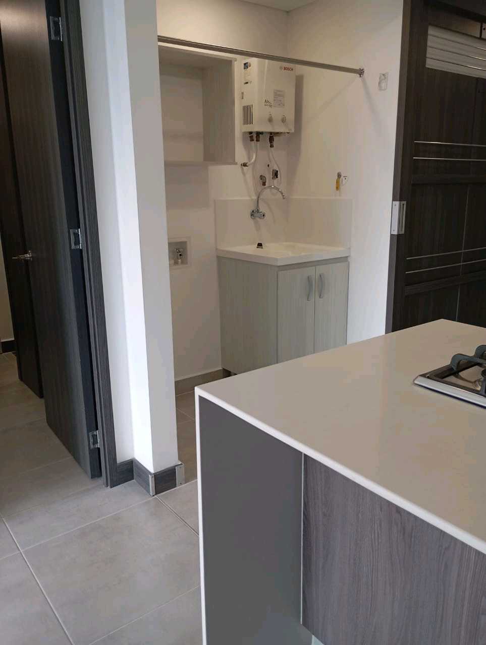 Arriendo aparta estudio en ciudad del rio