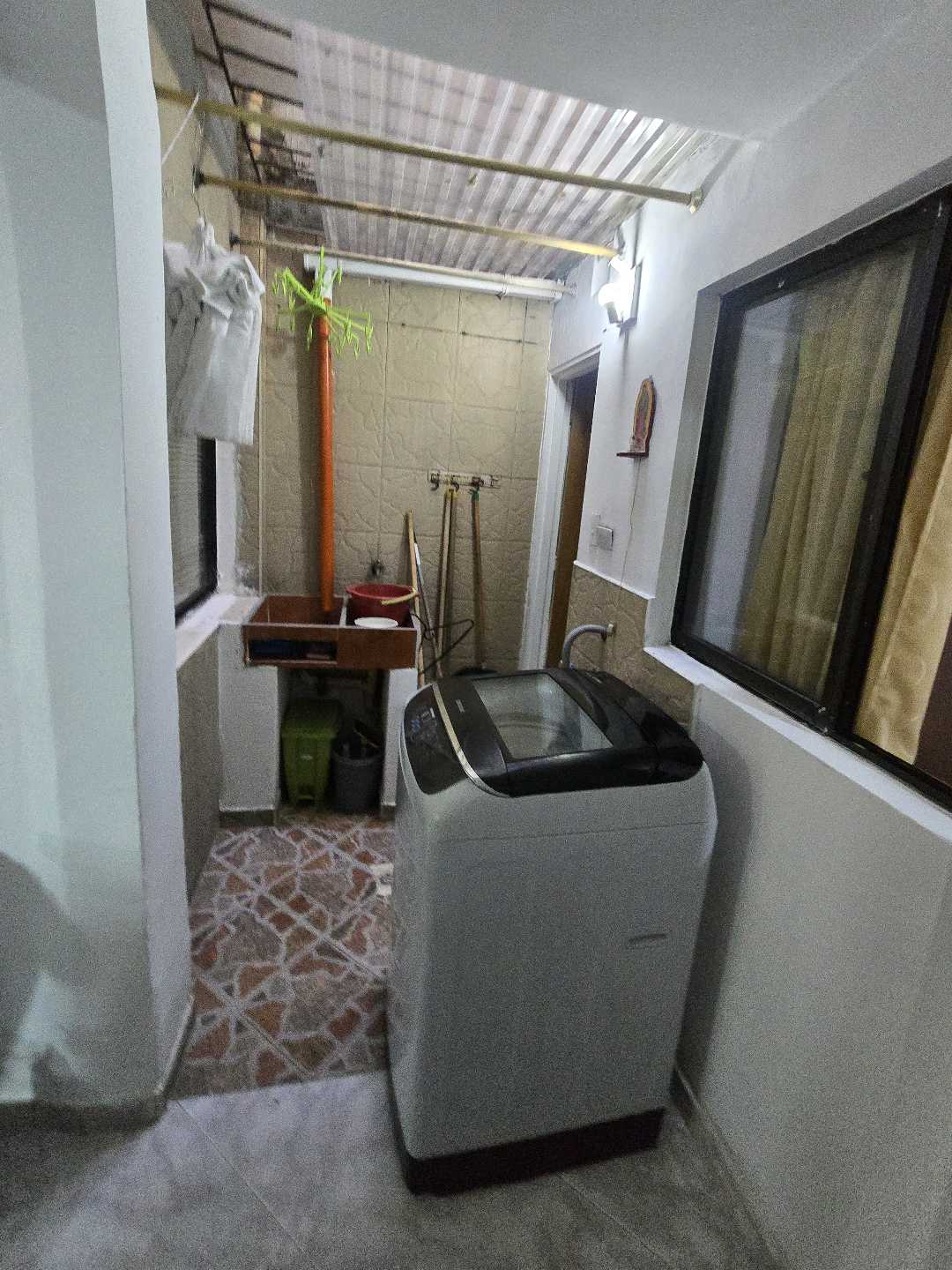 Arriendo apartaestudio amoblado sector calasanz