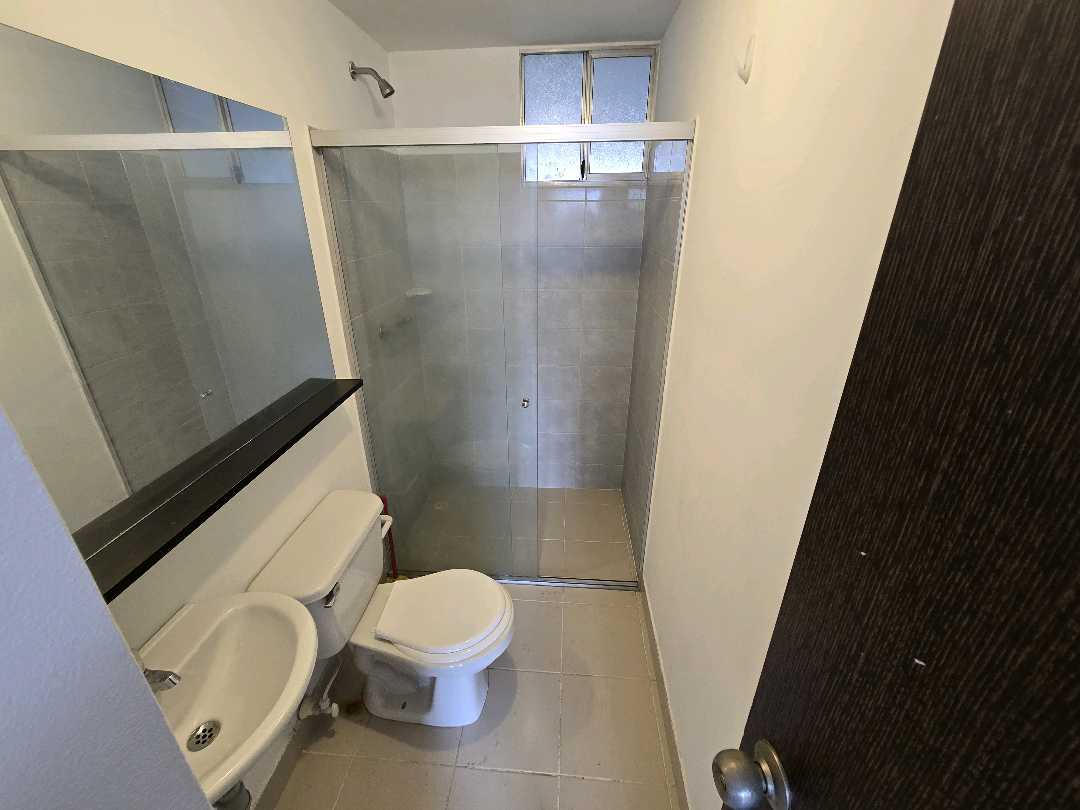 Arriendo aparta-estudio calasanz