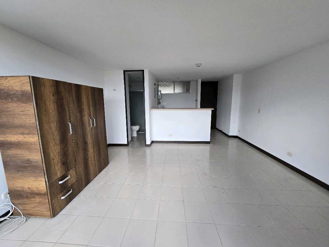 Arriendo aparta-estudio calasanz