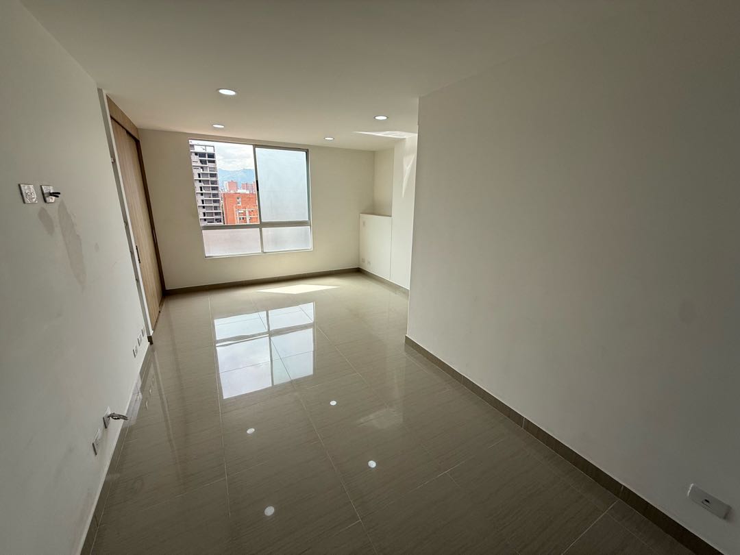 ARRIENDO APARTAESTUDIO EN CALASANZ