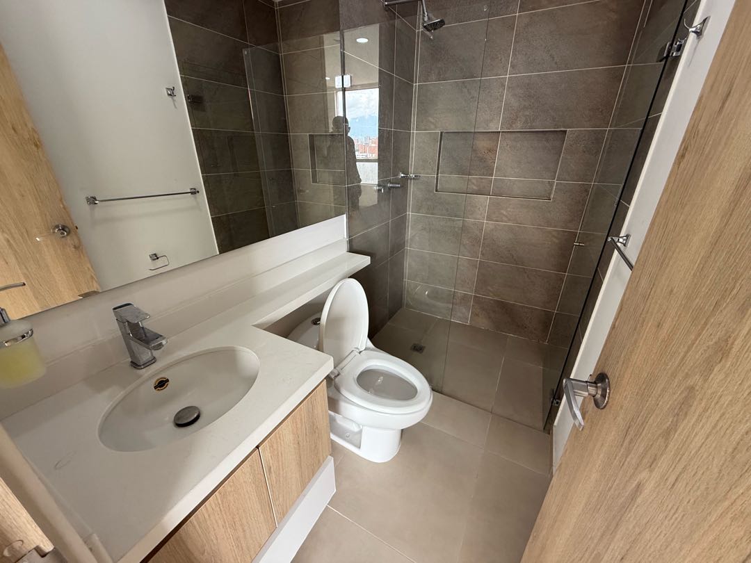 ARRIENDO APARTAESTUDIO EN CALASANZ