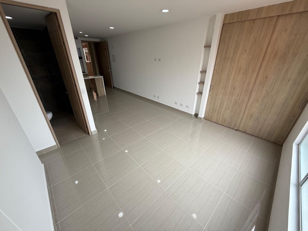 ARRIENDO APARTAESTUDIO EN CALASANZ