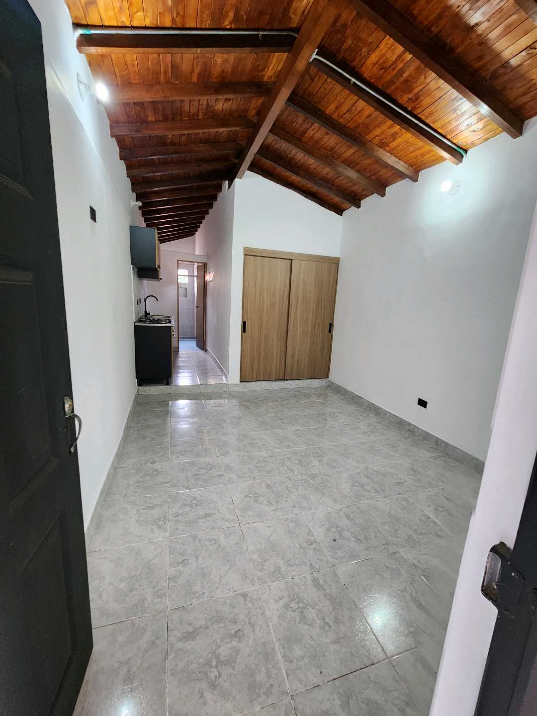 Arriendo apartaestudio sector boston
