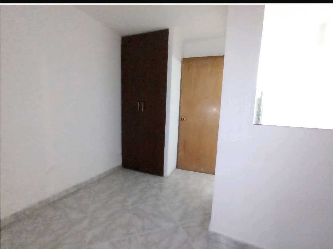 Arriendo apartaestudio  sector santa lucia