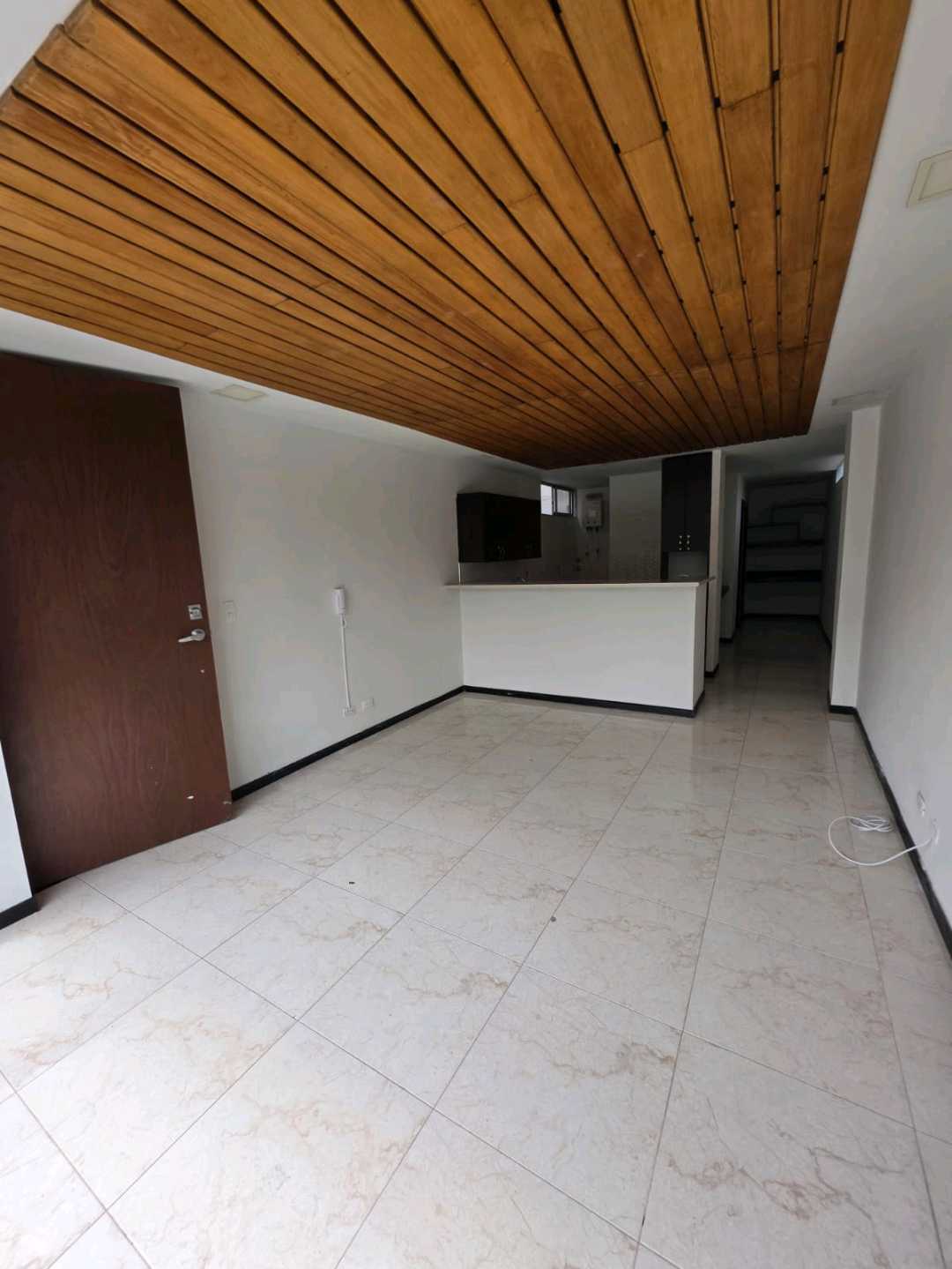 Arriendo apartaestudio sector calasanz