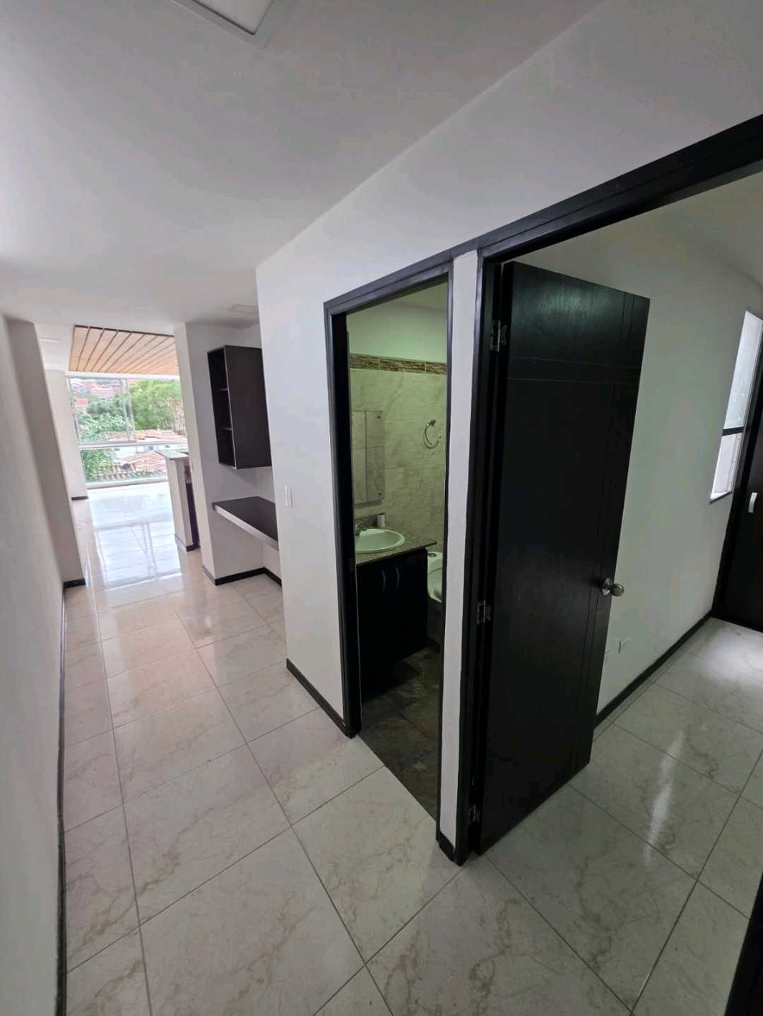 Arriendo apartaestudio sector calasanz