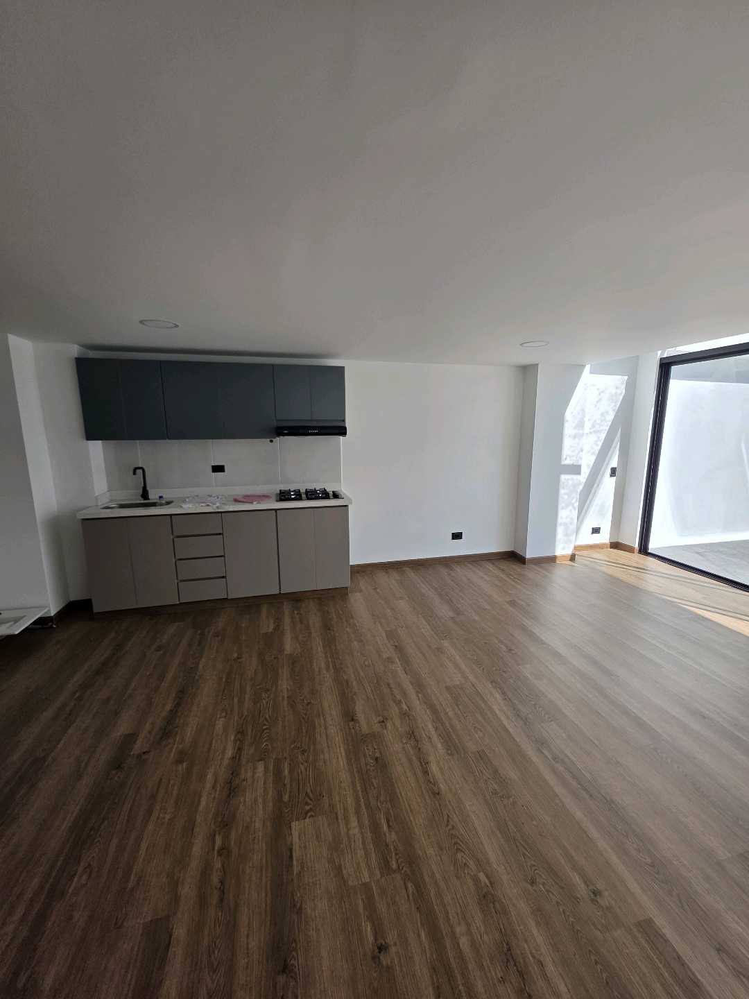 Arriendo apartaestudio simon bolívar