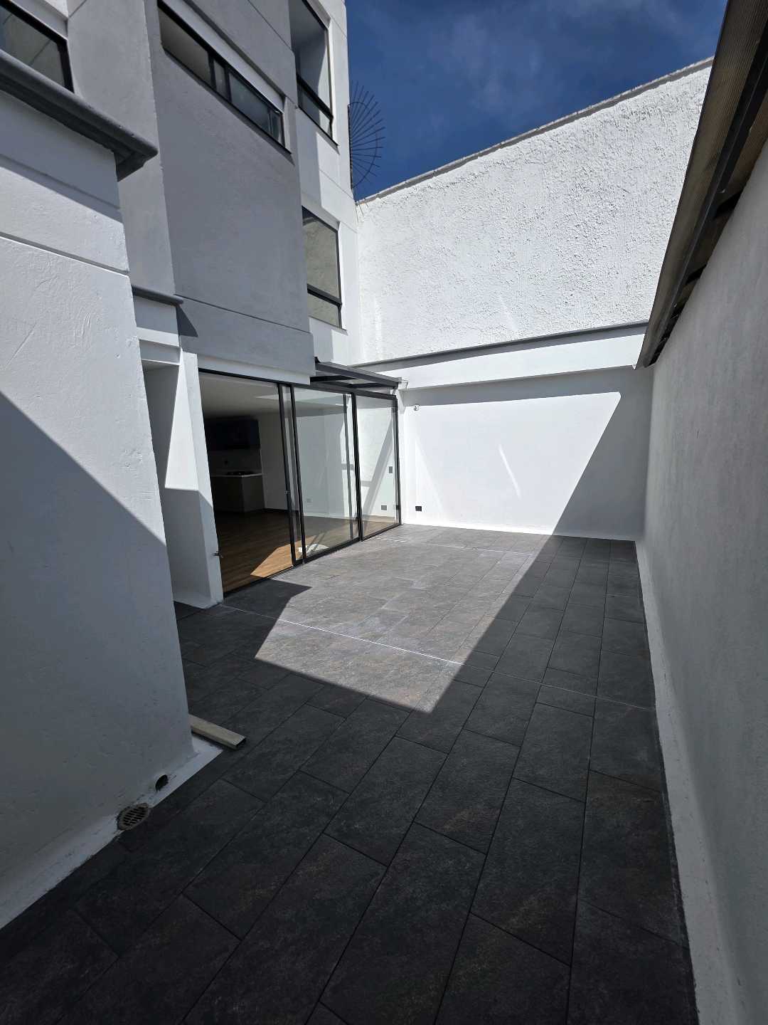 Arriendo apartaestudio simon bolívar