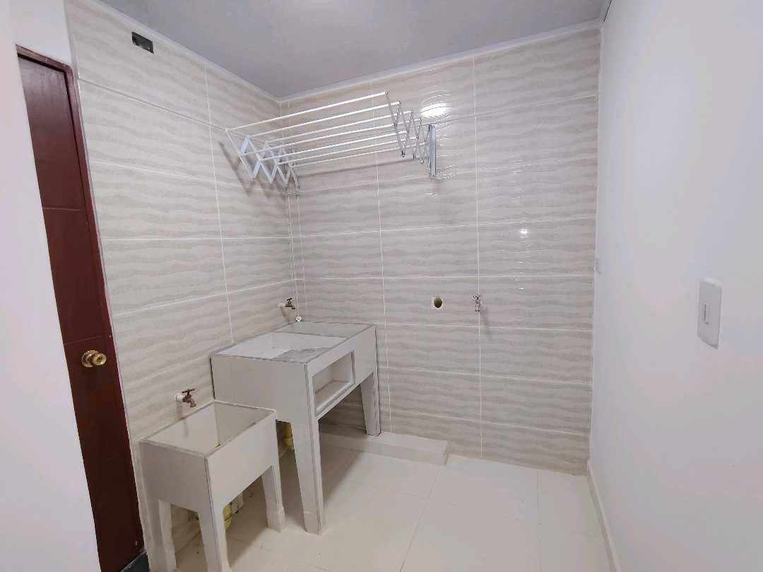 ARRIENDO APARTAMENTO 2 PISO AL SUR DE CALI BARRIO OLIMPICO