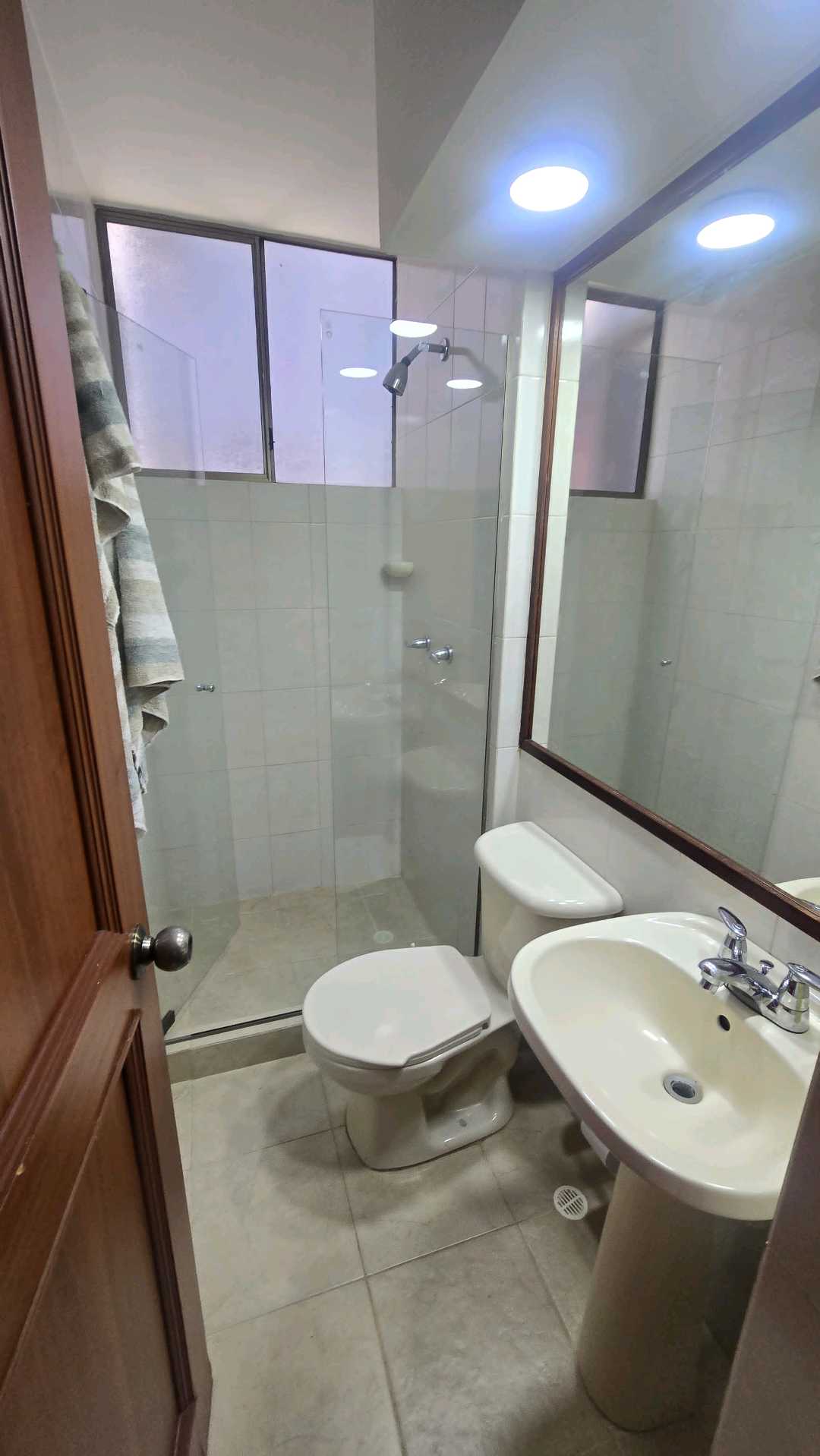 Arriendo apartamento amoblado en el poblado
