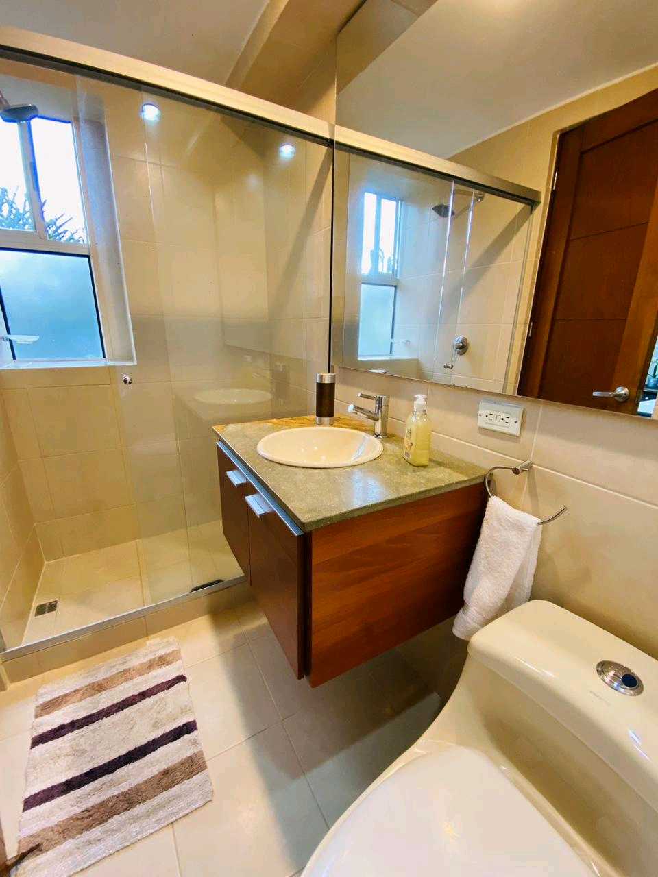 Arriendo apartamento amoblado en el poblado