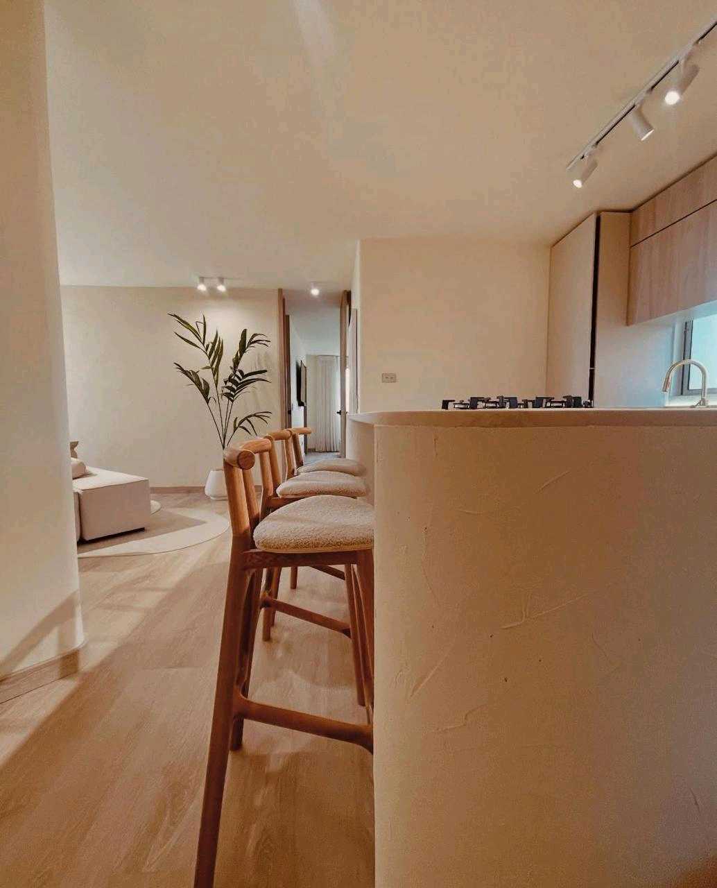 Arriendo apartamento amoblado en el Tesoro C13