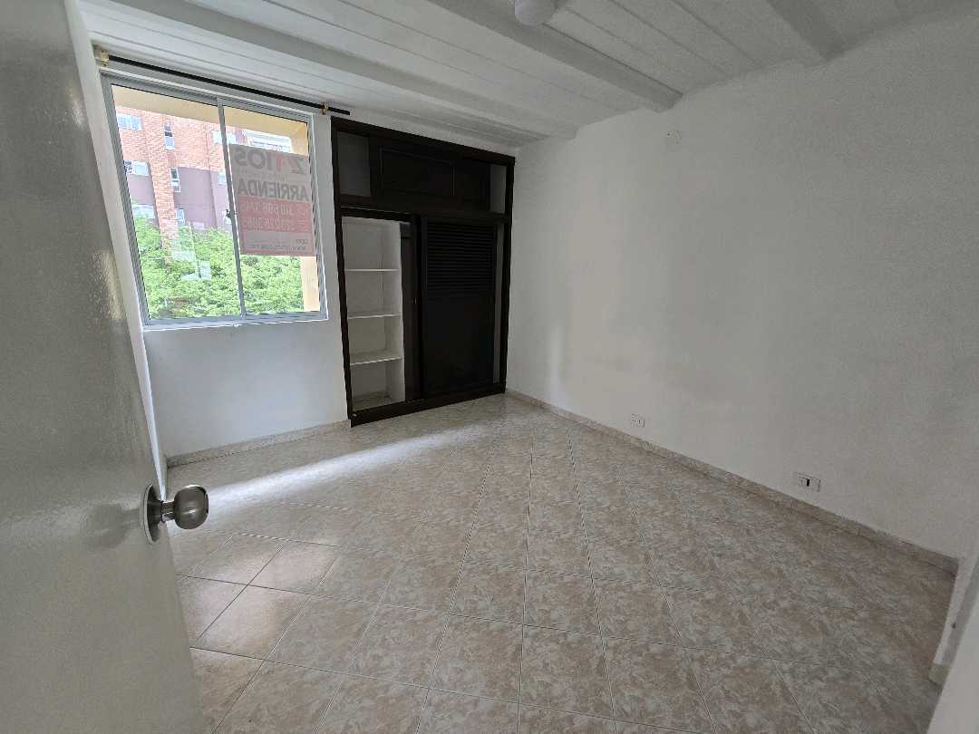 Arriendo apartamento calasanz