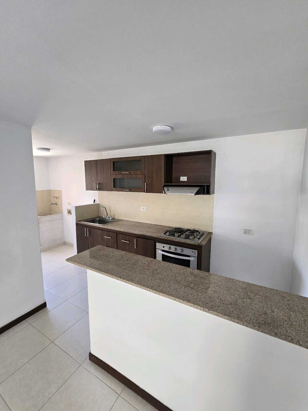 Arriendo apartamento calasanz