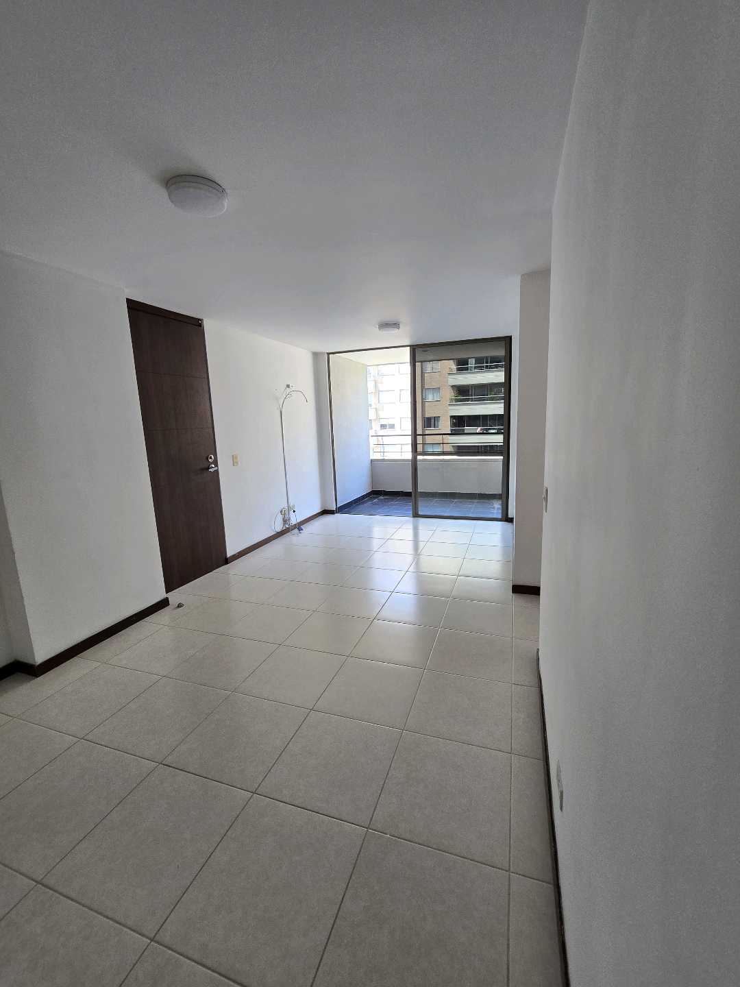 Arriendo apartamento calasanz