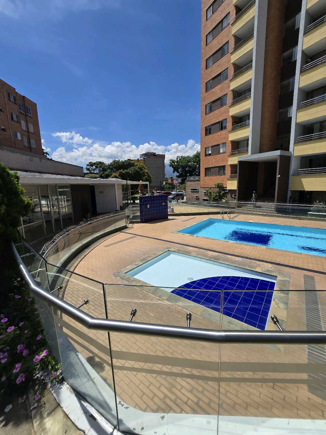Arriendo apartamento calasanz