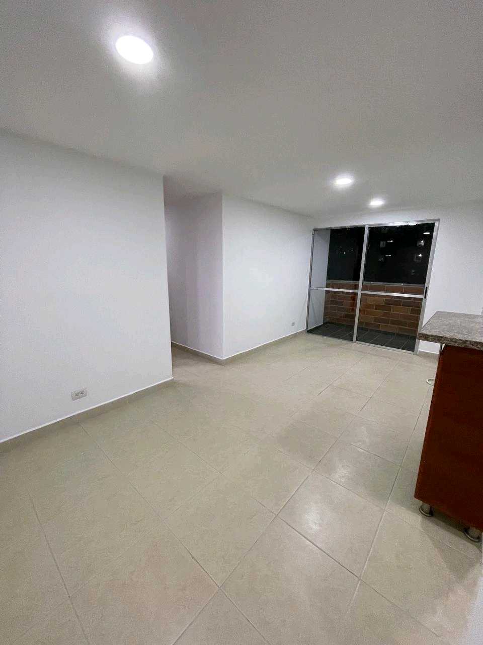 Arriendo apartamento calasanz