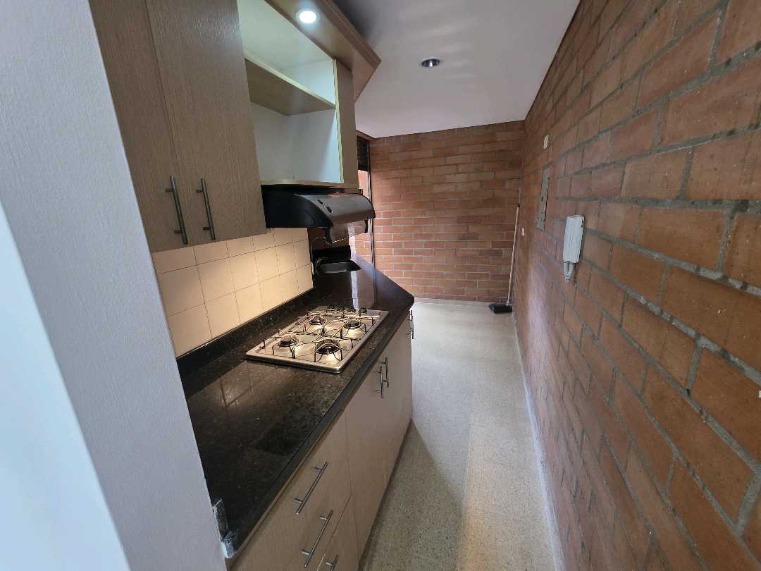 Arriendo apartamento calasanz