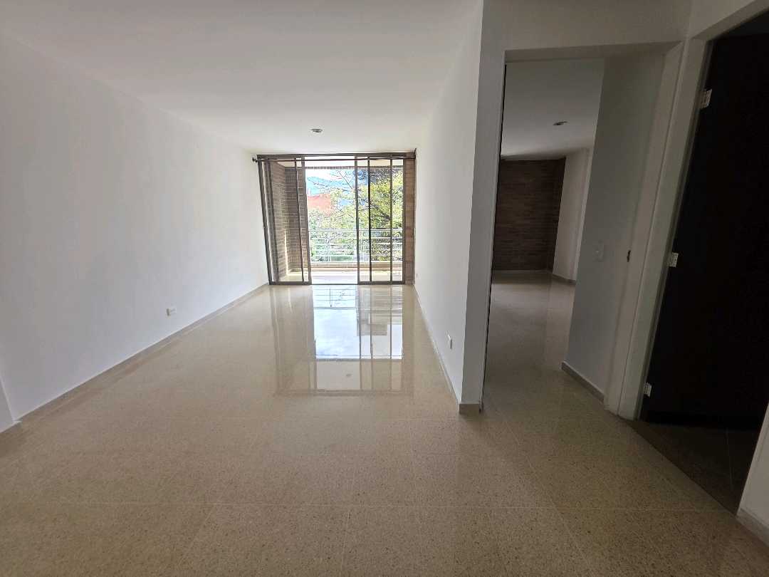 Arriendo apartamento calasanz