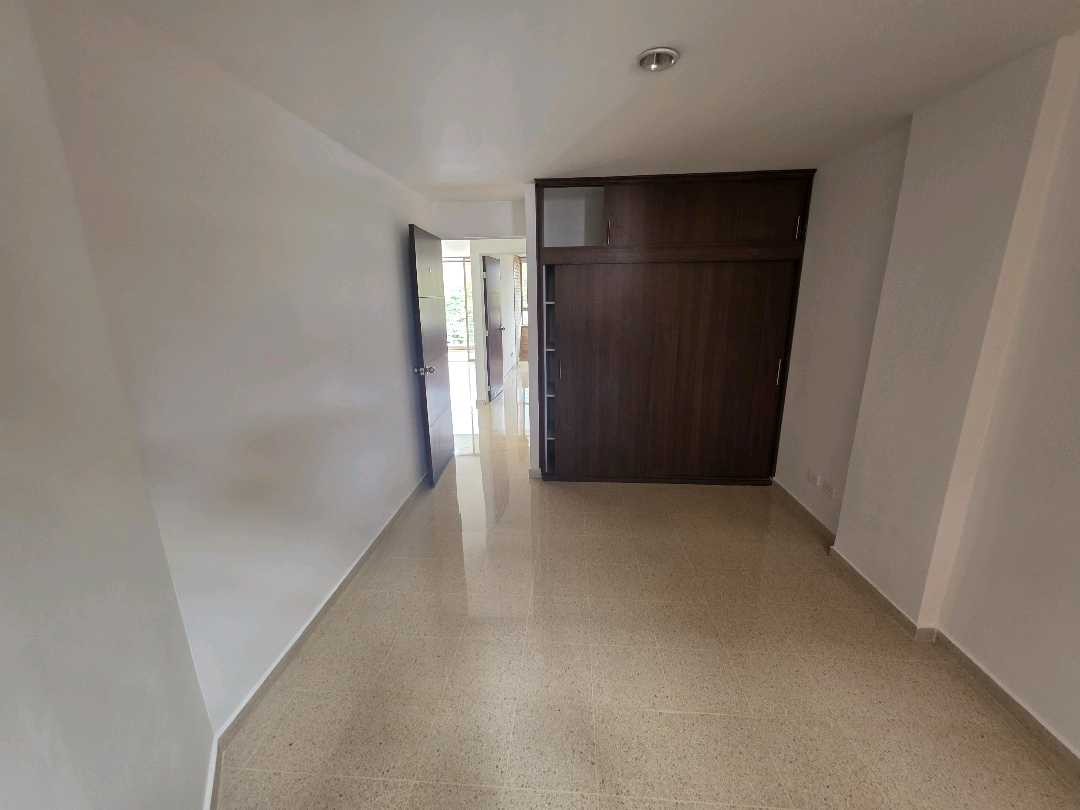 Arriendo apartamento calasanz