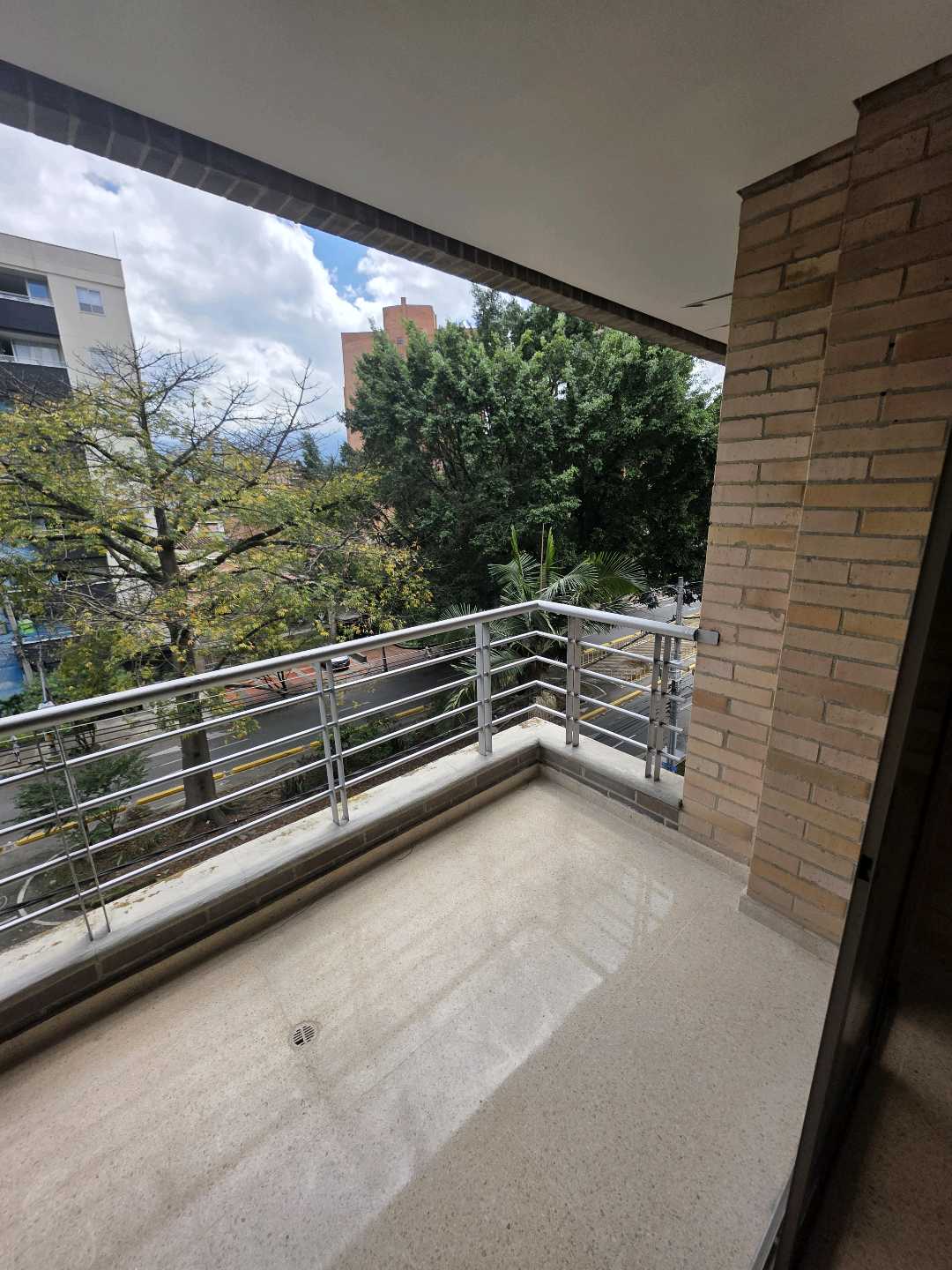 Arriendo apartamento calasanz