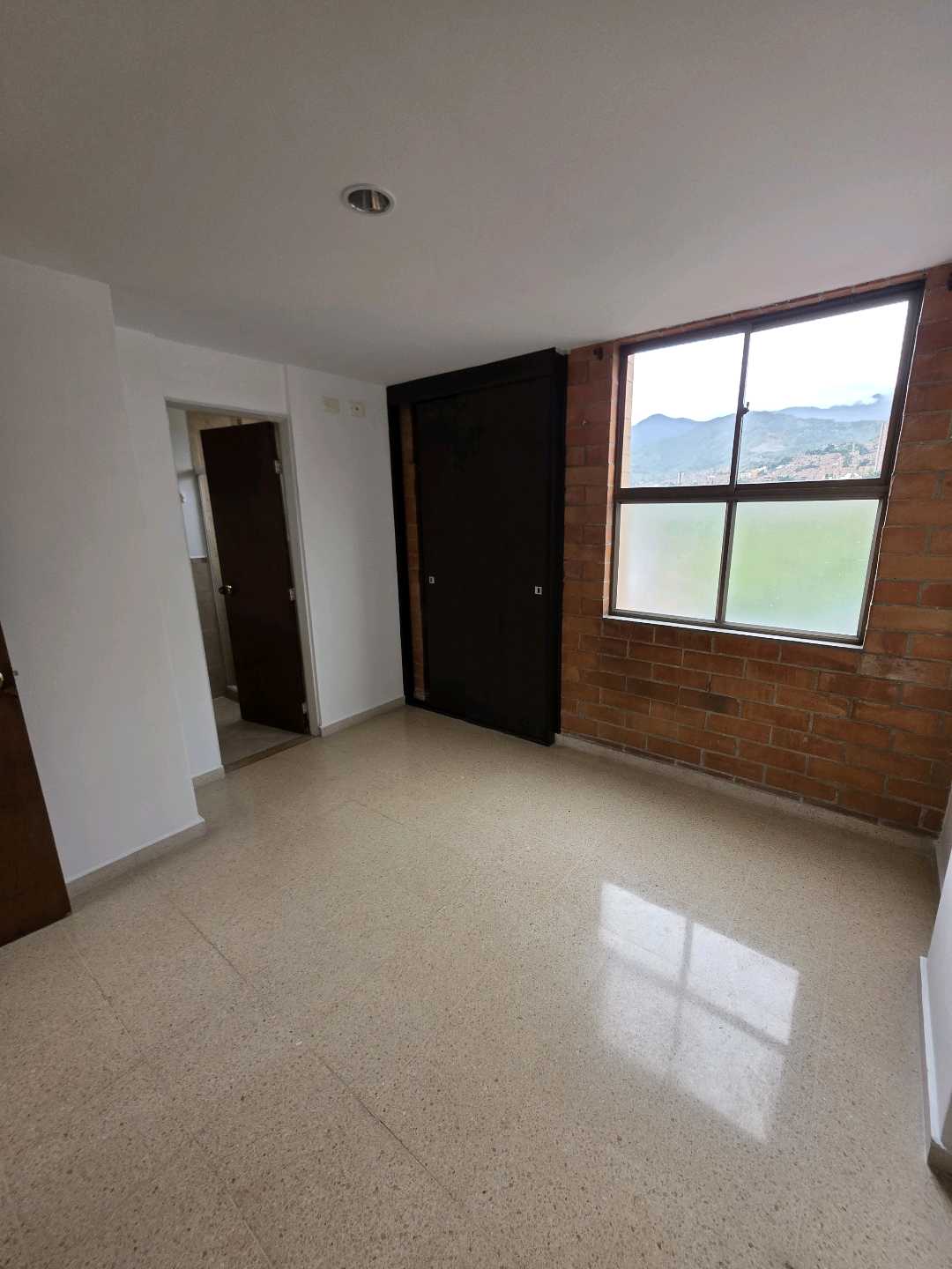 Arriendo apartamento calasanz