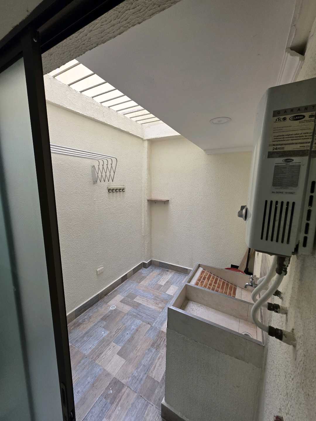 Arriendo apartamento calasanz