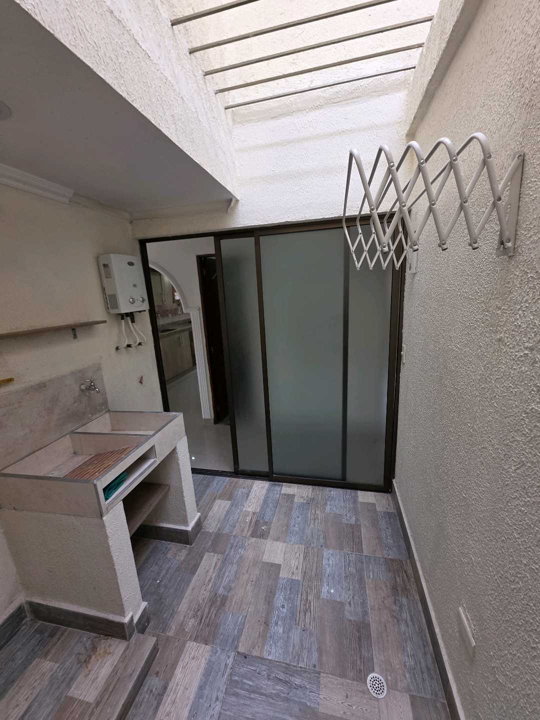 Arriendo apartamento calasanz