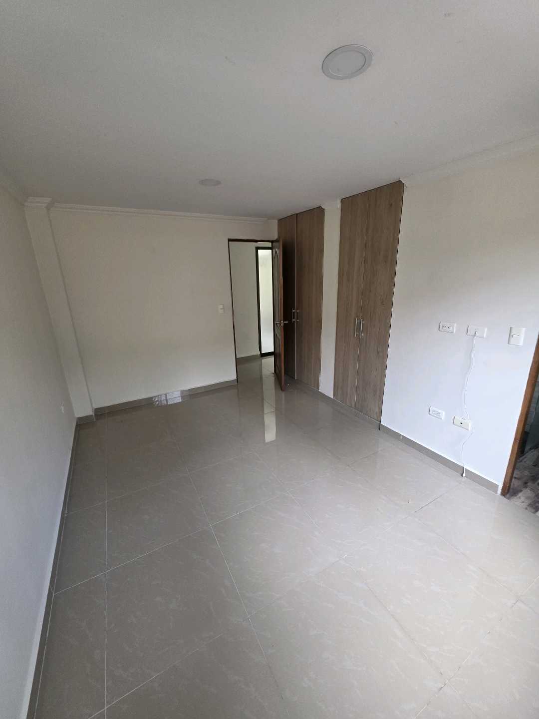 Arriendo apartamento calasanz