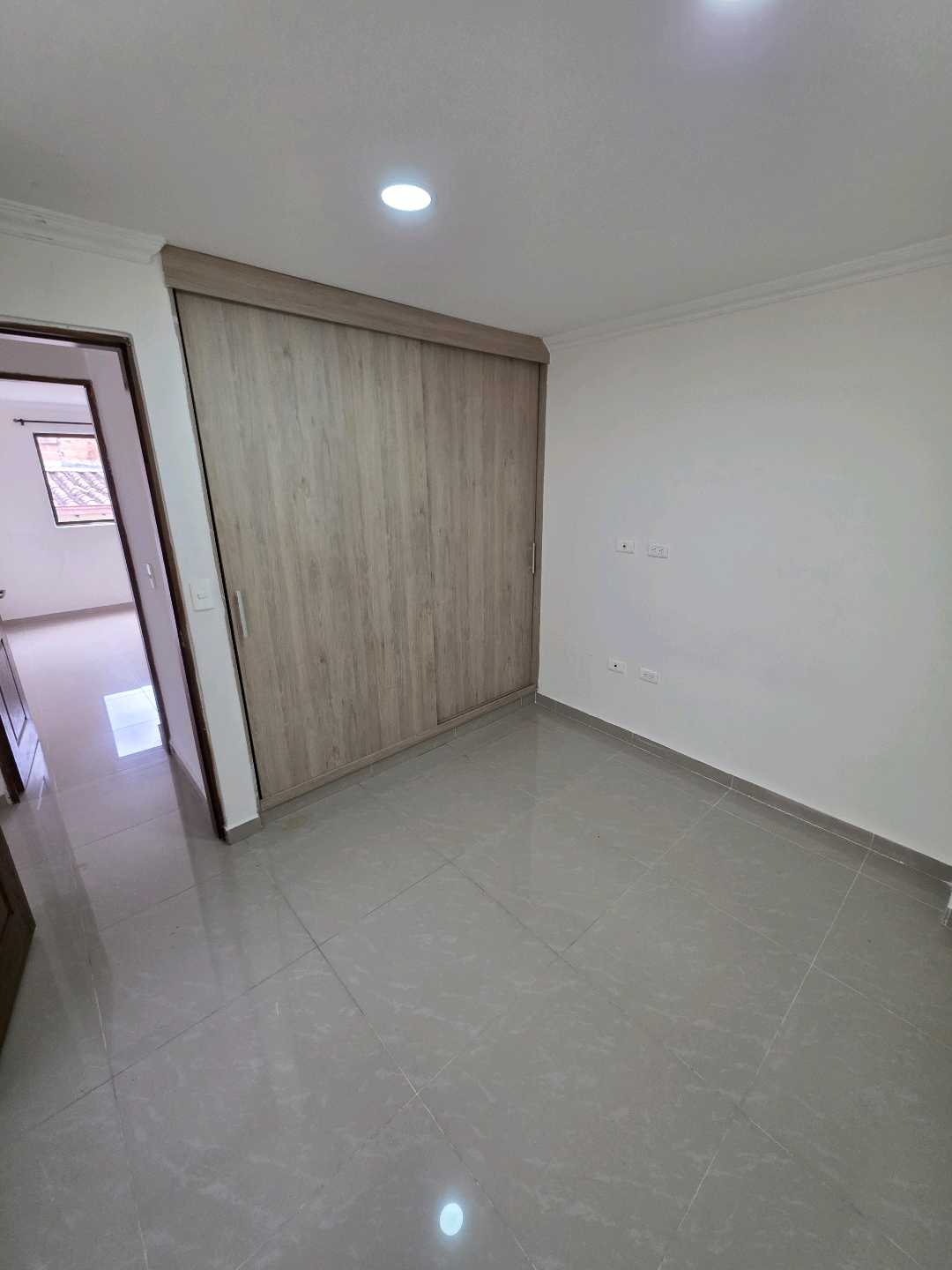Arriendo apartamento calasanz