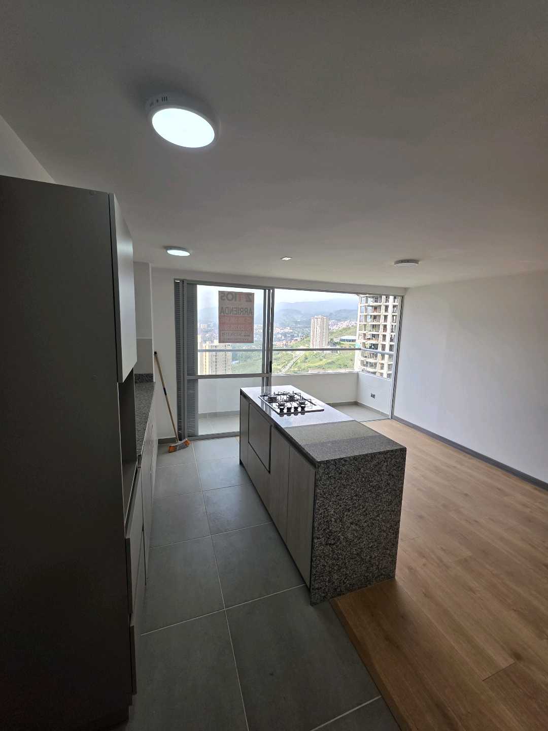 Arriendo apartamento calasanz